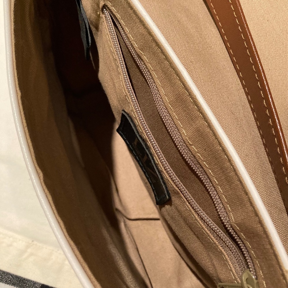 Vintage Liz Claiborne white shoulder bag with brown leather trim - Picture 9 of 10